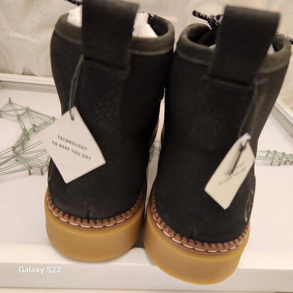 Cole Haan Women's Summit Chukka Bootie Boot. NWT. Size 6.5 - Picture 4 of 10